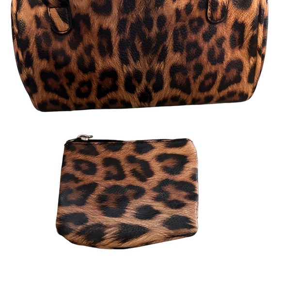 Leopard print small duffle handbag - Picture 4 of 4